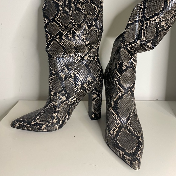 Steve Madden Rouge Knee High Boots Grey 